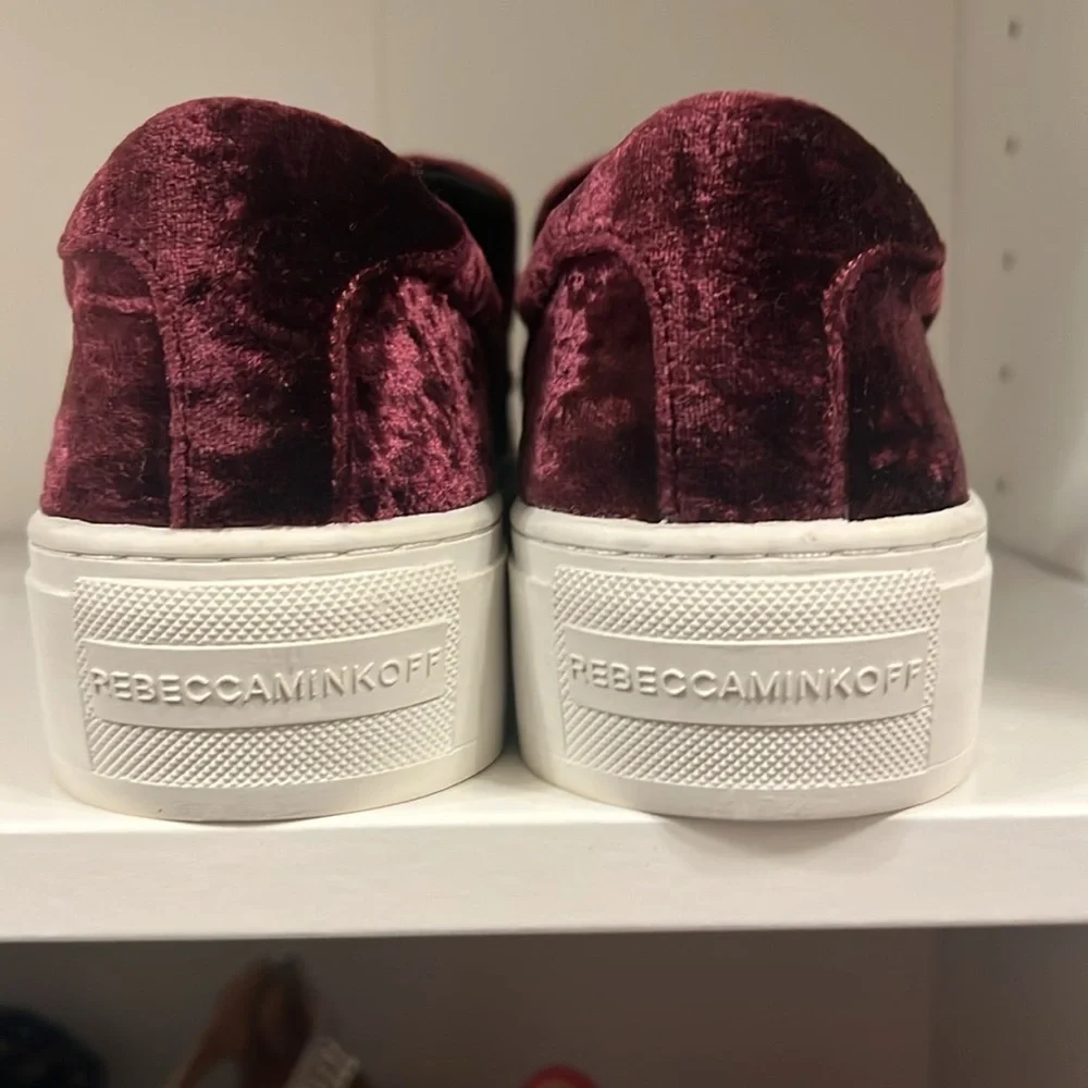 🎉 EUC Rebecca Minkoff Platform Burgundy Velvet Studded Loafers size 8.5
